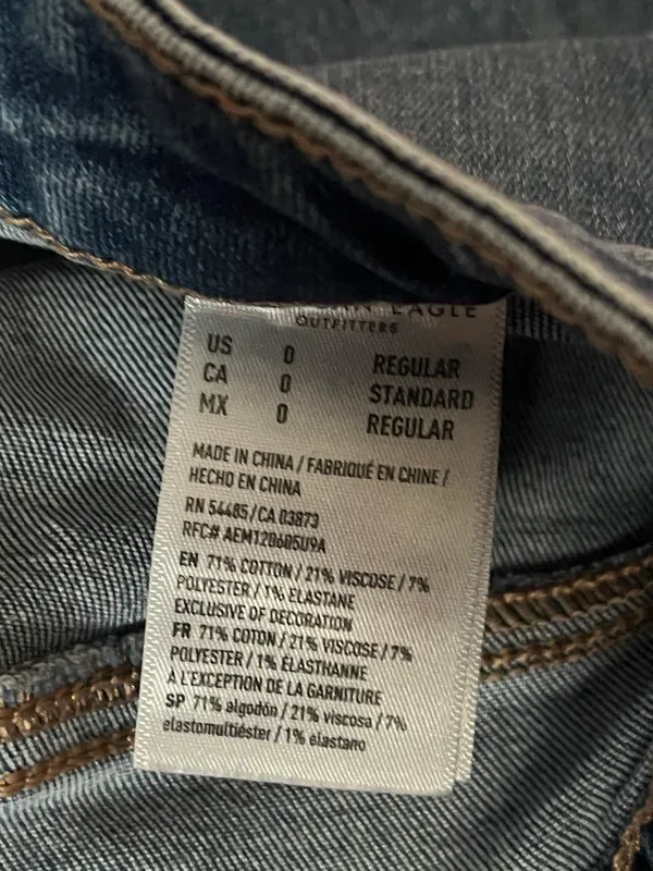 American Eagle Outfitters Flare Jeans - Image 4