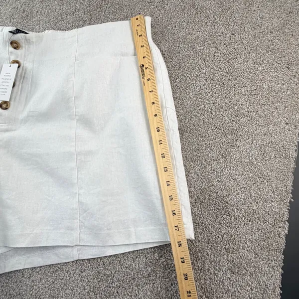 Cream Linen Blend Shorts Womens 26W High Rise Tailored Minimal Chic Summer‎ New - Image 3