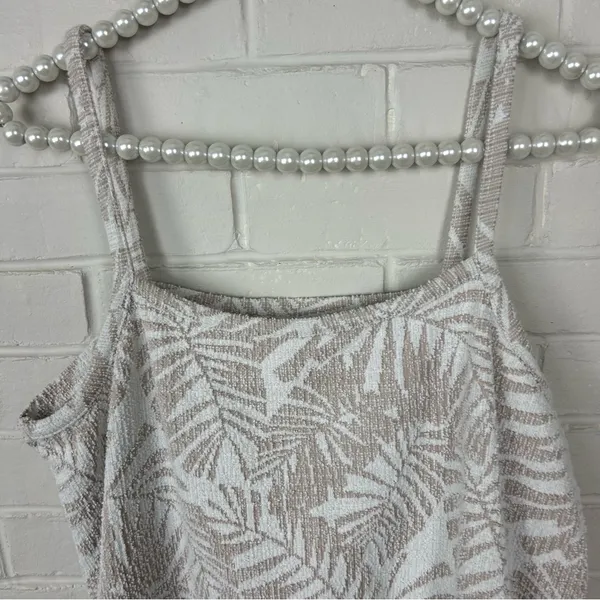 LOFT Neutral Nubby Knit Palm Leaf Patterned Tank Top Size M - Image 3