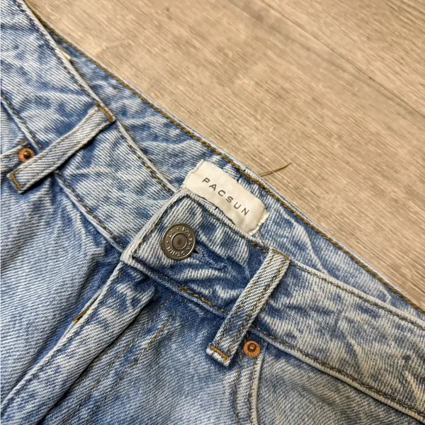 •PACSUN• DISTRESSED MOM JEANS - Image 6