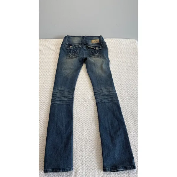 Almost Famous Womens Low Rise Bootcut Jeans Distressed Embroidered Wings Size 5 - Image 3