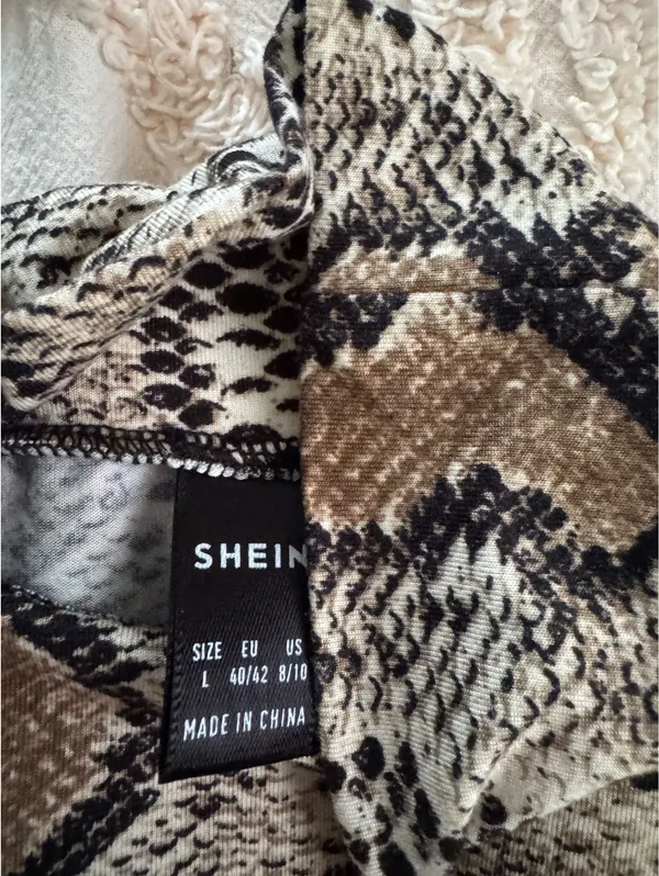 Blouse Shein  - Image 2