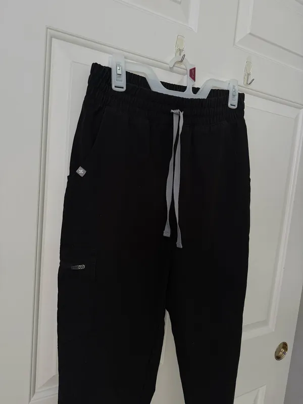 FIGS Scrub Pants Jogger - Image 2