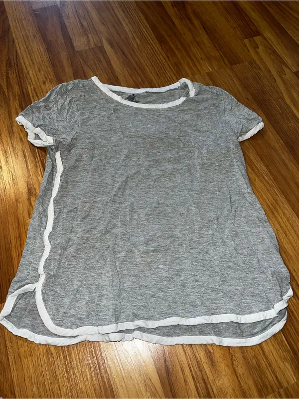 Secret Treasures Gray Short-Sleeve Lounge Pajama Top with White Trim - Image 2
