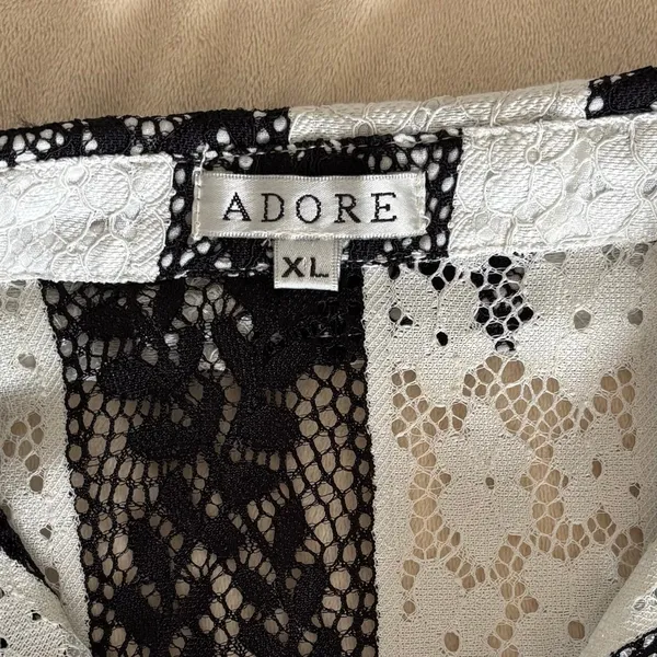 Vintage Adore Eyelet High Low Tunic Top XL - Image 8