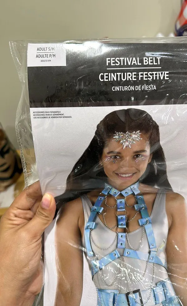 Costume Accessories - Image 2