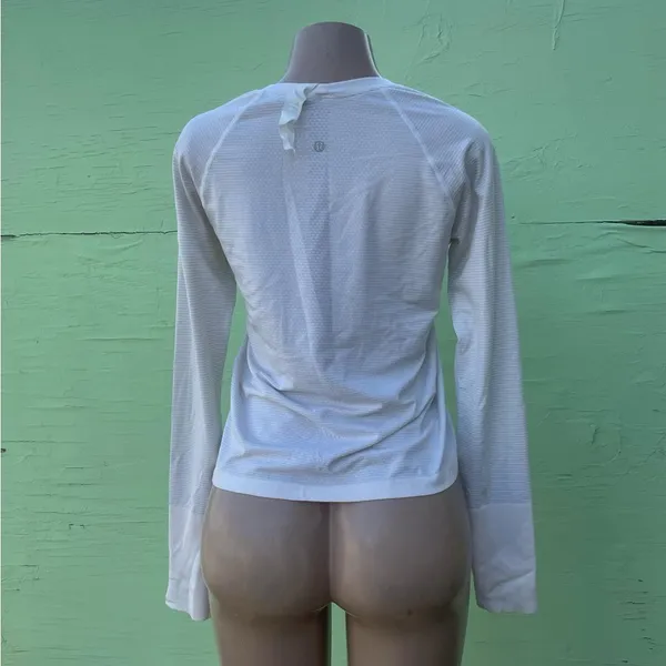 Lululemon Athletica White Fitted Long Sleeve Tee - Image 3