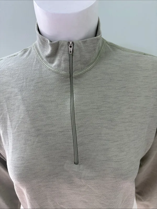 Patagonia Green Capilene Lightweight pullover quarterzip small - Image 3