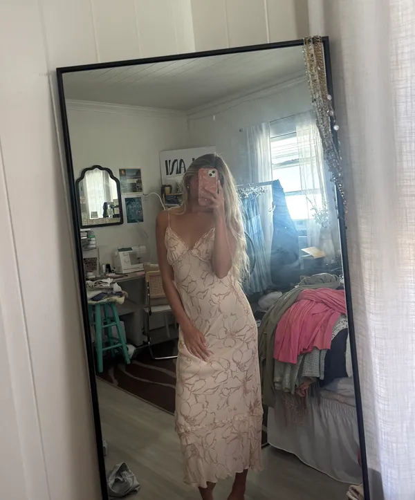 Lovely Long Peach Dress - Image 5