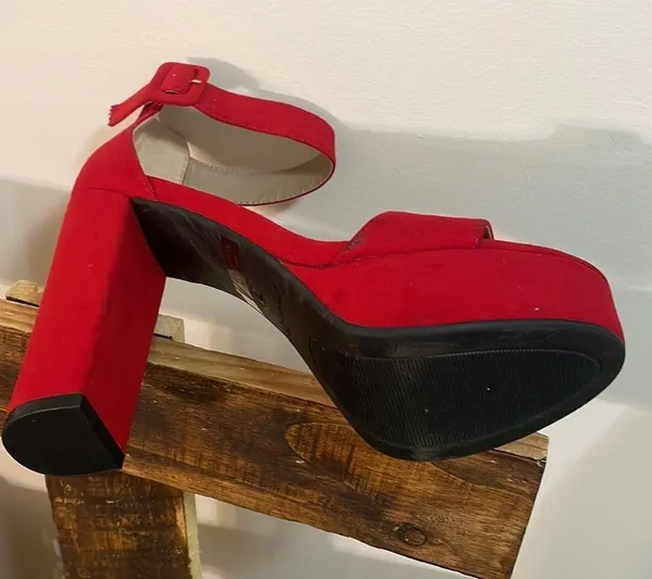 Dream Paris heels woman’s red chunky fashion ankle strap platform shoe New Sz 7 - Image 9