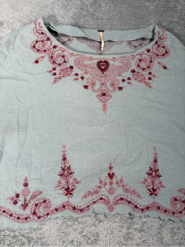 Free people Light Blue Embroidered Boho Top - Floral Accent large - Image 3