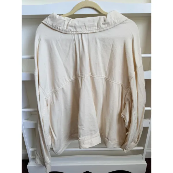 Old Navy Womens 4X Cream Twill Long Sleeve Button Down Utility Shirt NWT - Image 2