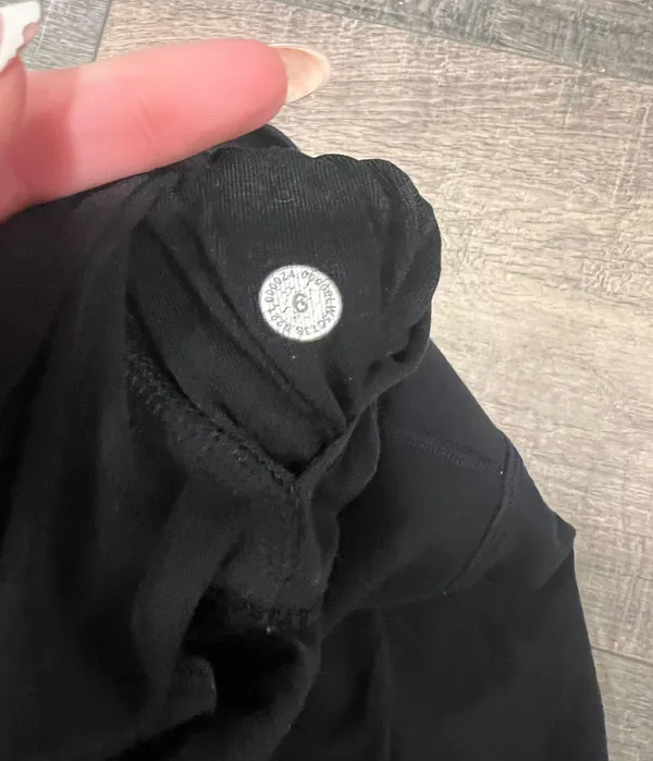 Lululemon Black Align Leggings 25” - Image 6
