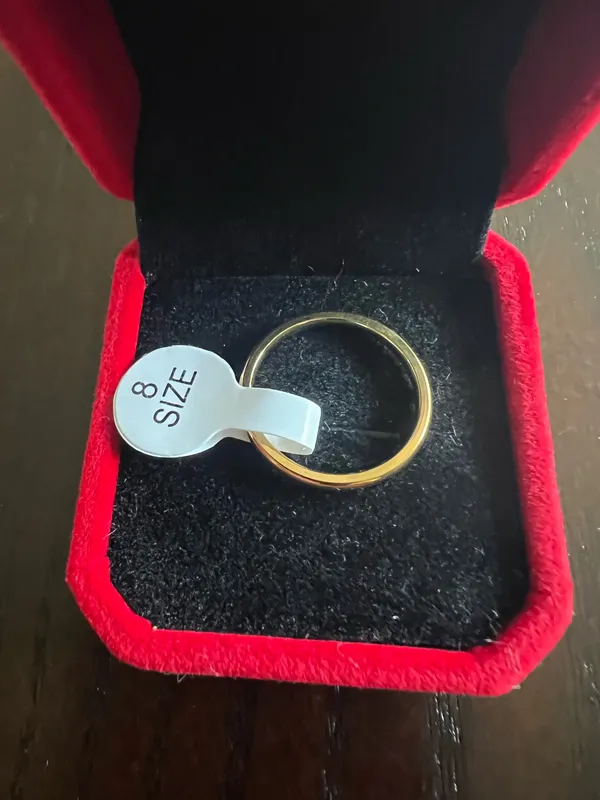 Women’s 10k Gold Plated 2mm Band Size 8 - Image 3