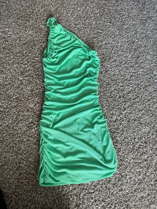 Amazon Green dress - Image 3
