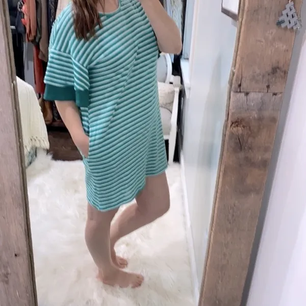 UMGEE green striped shirt dress with pockets size small - Image 3