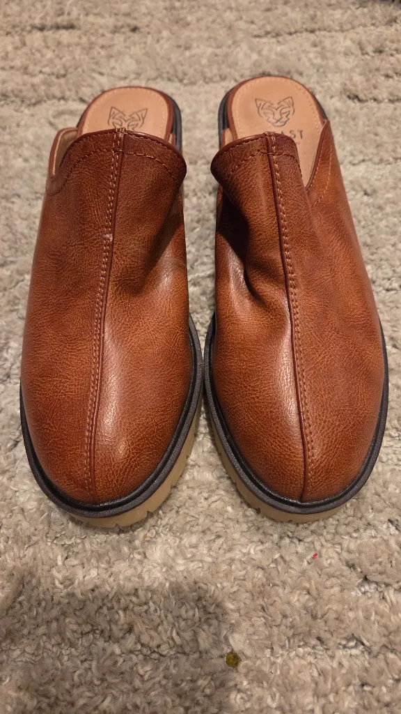 Beast 2 in heel clogs - Image 2