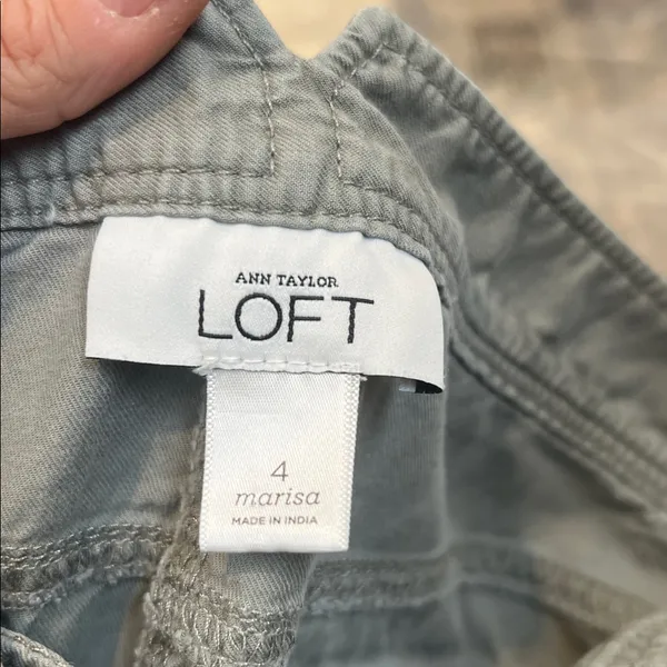 LOFT Gray Marisa Pants size 4. - Image 7