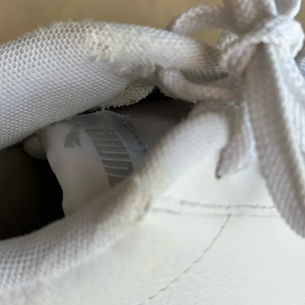 PUMA Carina Classic White Leather Low Top Sneakers Tennis Shoes Sz 9 - Image 8