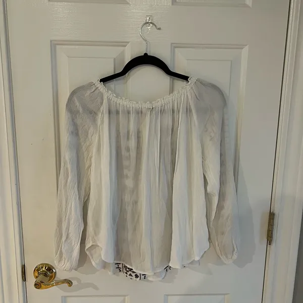 Abercrombie and Fitch Top - Image 2