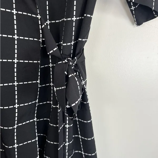 Bloomchic NWT Black White Wrap Dress Women Size‎ 18-20 - Image 3