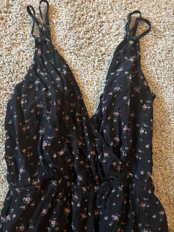 American Eagle Romper Floral - Image 3