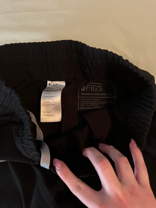 FIGS Jogger Scrub Pants - Image 3