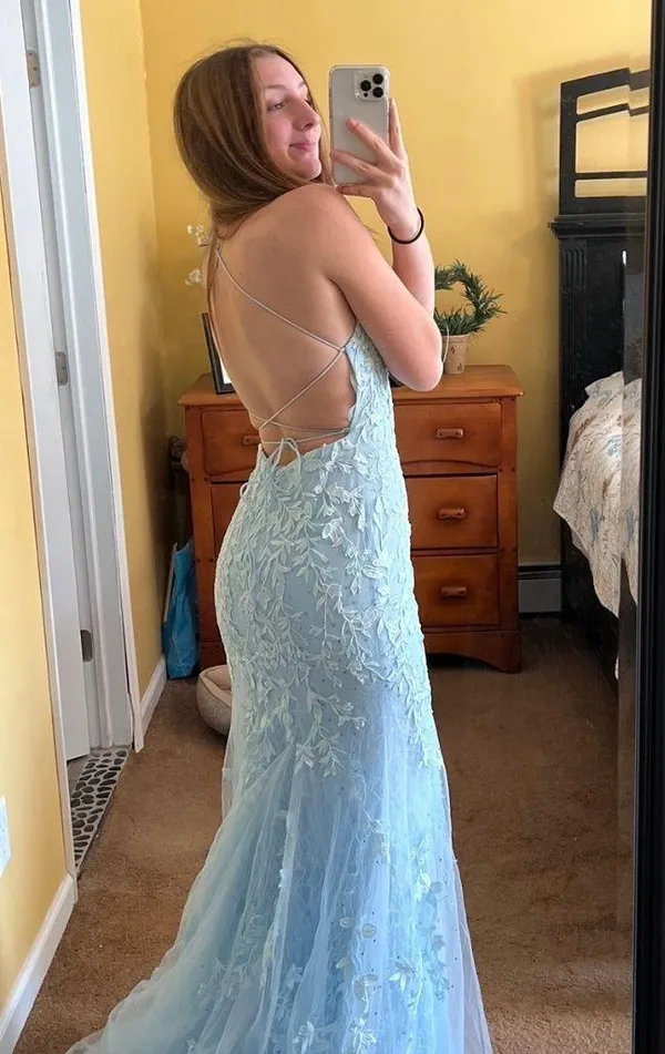 Prom Dresss Size 4 - Image 2
