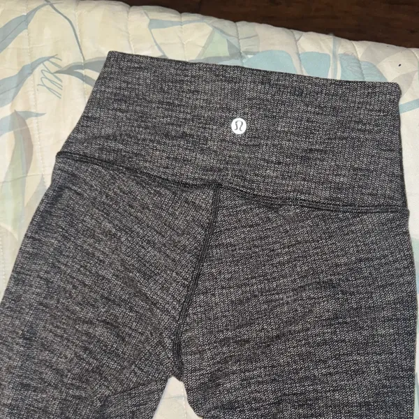 Lululemon Wunder Under Leggings - Image 2