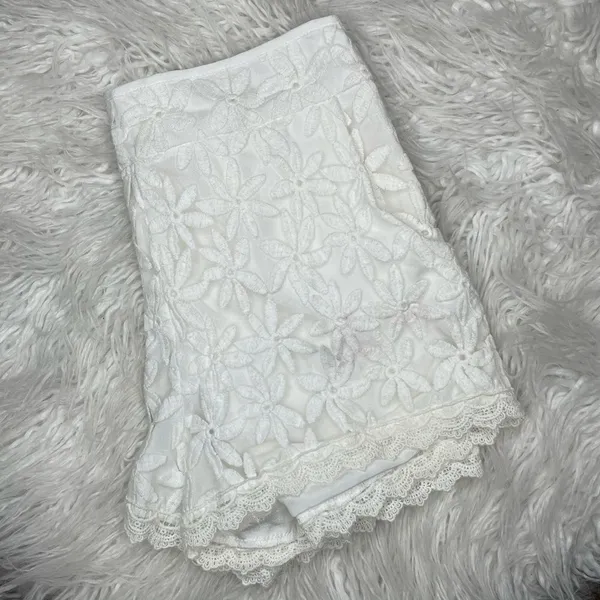 Monteau- White Shorts with Floral Lace Overlay - Image 3