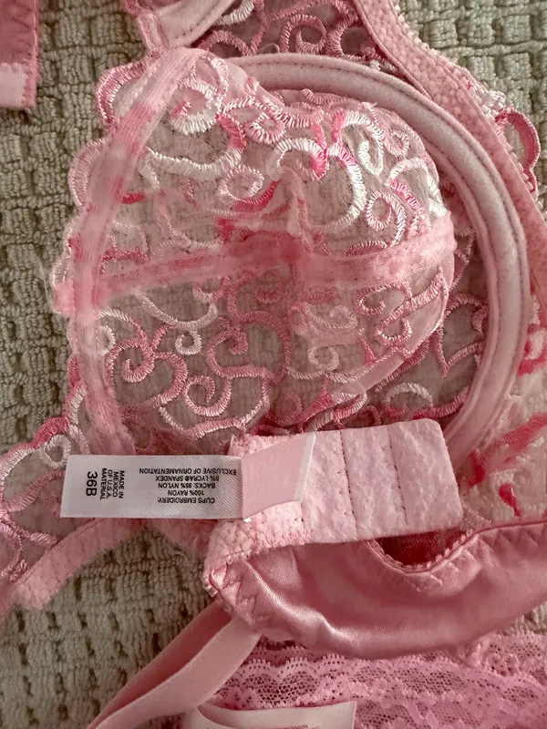 Victoria’s Secret pink lace heart Bra 36B - Image 3