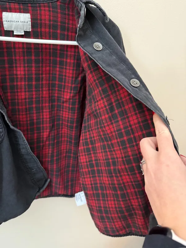 American Eagle Black and Red Flannel Jacket  - Image 5
