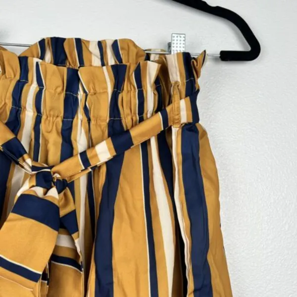 Shein Striped Paperbag Belted Shorts Yellow Bloue‎ S - Image 3