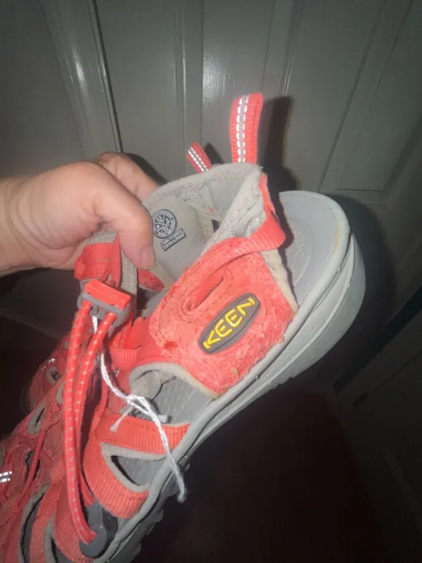 Keen Whisper women’s Waterproof Hiking Sandals - Image 4