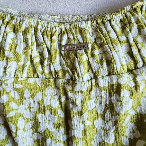 NWT BILLABONG Sage floral crop top with square neckline and elasticated waist - Image 5