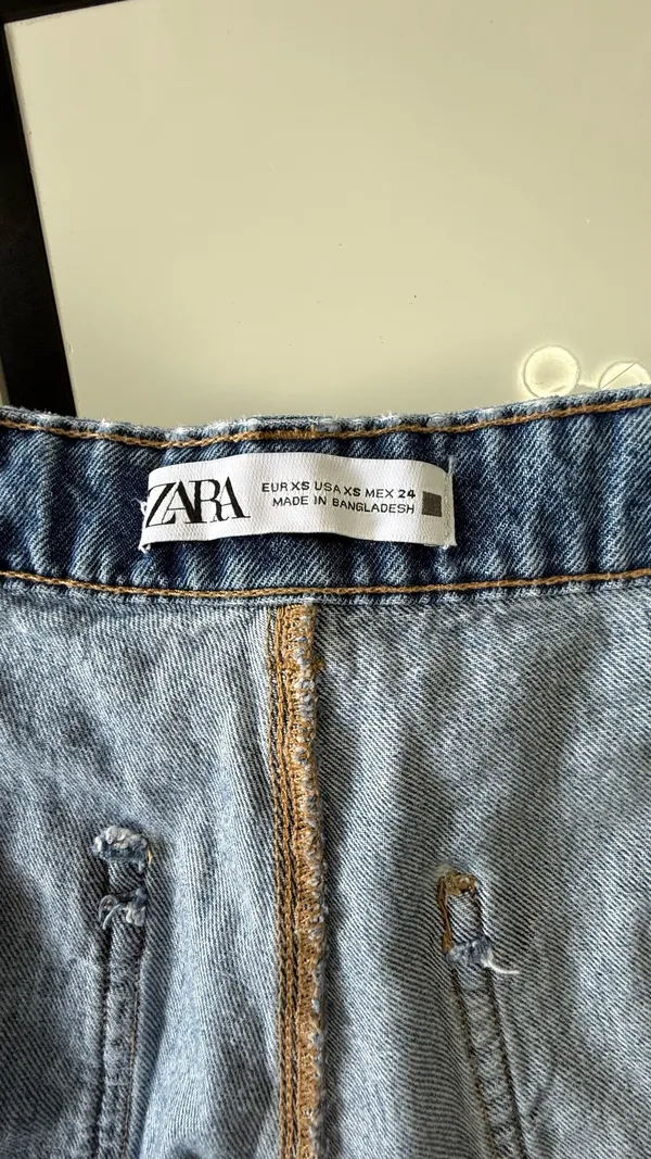 Zara High-Waisted Asymmetric Denim Skort - Light Wash - Size XS - Image 5
