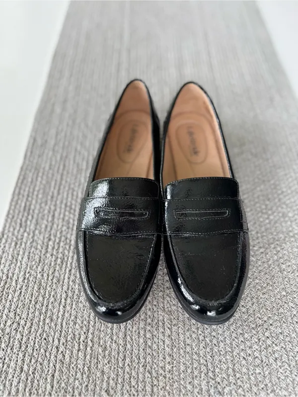 Life Stride Black Patent Penny Loafers Size 10 - Image 8