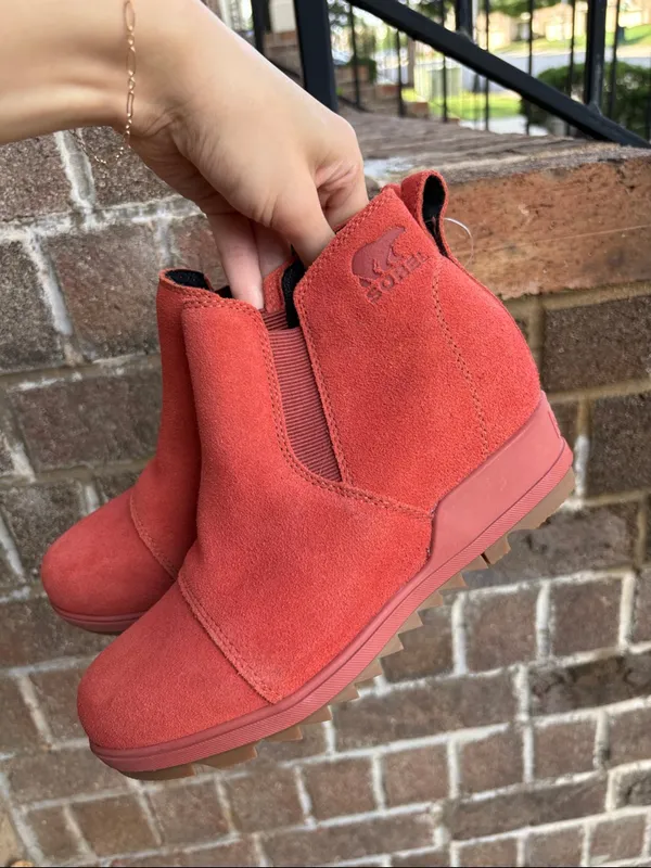 SOREL evie pull on suede bootie orange Waterproof size 5.5 - Image 6