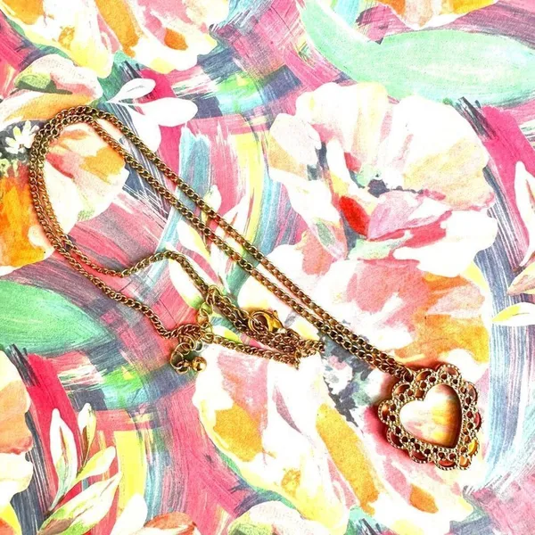 Gold tone open heart pendant necklace - Image 6