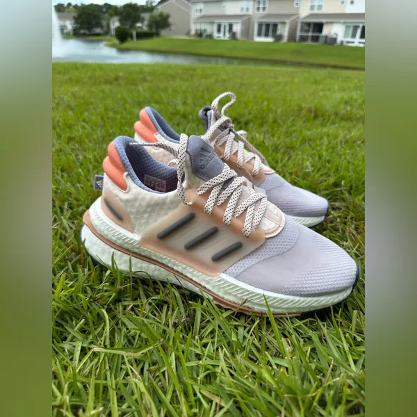 Adidas women’s  Multicolor Running Shoes size 7.5 - Image 7