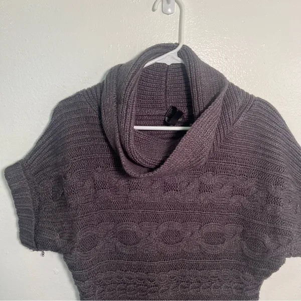 Nine‎ West Jeans Women's Size Small Turtleneck Sweater Dark Gray Cableknit - Image 2