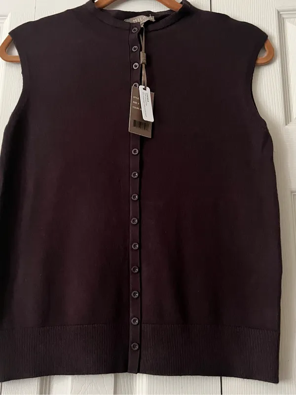 Milano Milano Knit Top in Deep Brown - Image 2