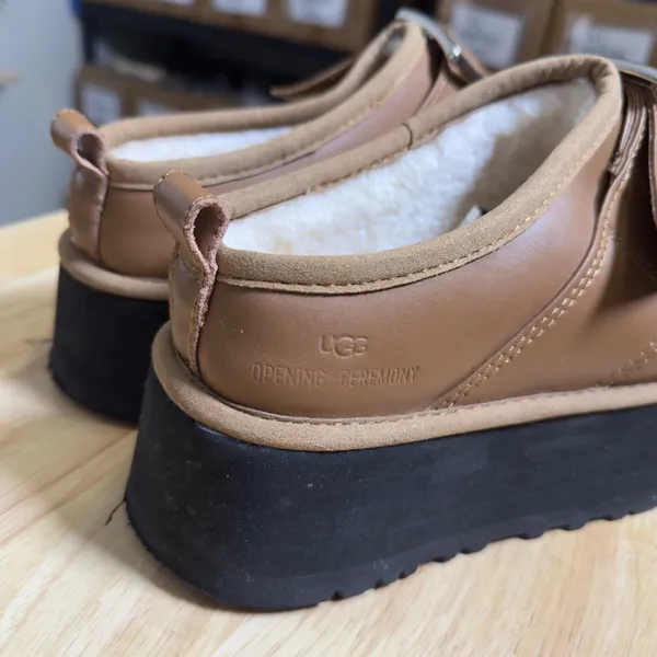 UGG Opening Ceremony Platform Clog Mule Shoes‎ Brown Shearling Lined Buckle 9 - Image 4