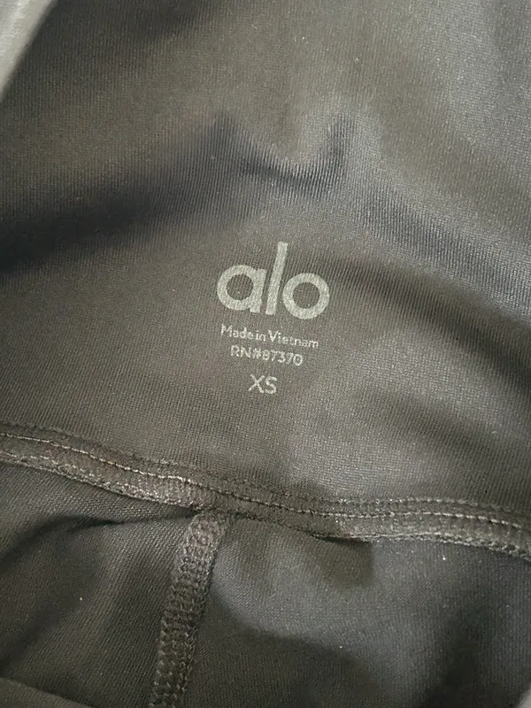 ALO Yoga Goddess Ruched Legging Size XS NEW - Image 7