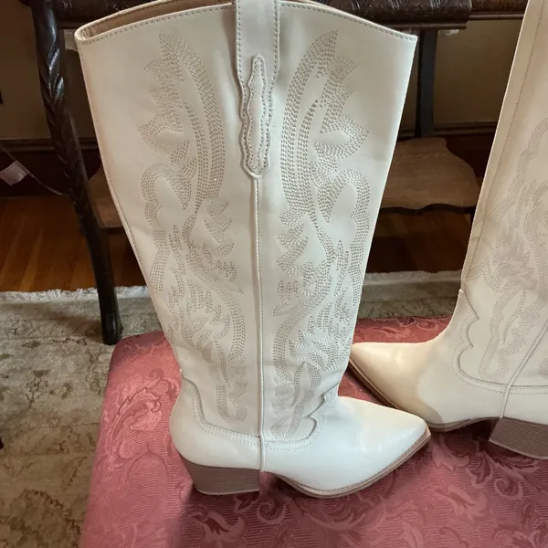 Crown Vintage Sila Embroidered Western Boots in White Sz 7 EUC - Image 8