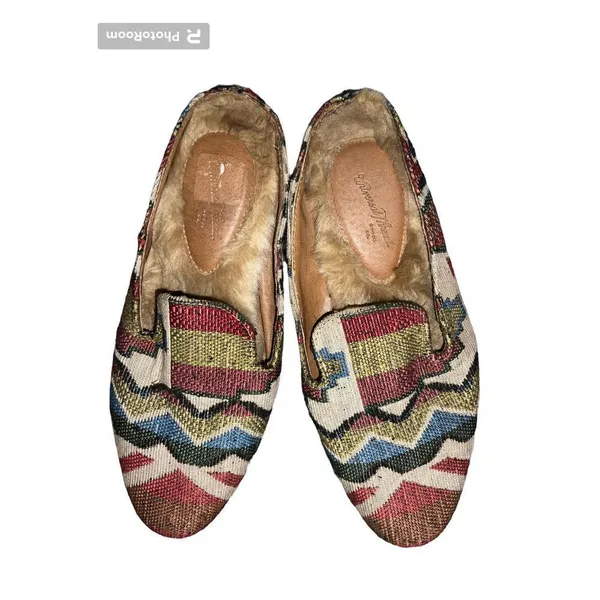 Universal Threads ✨Synthia Faux Leather Fur Backless Mules✨ - Image 8