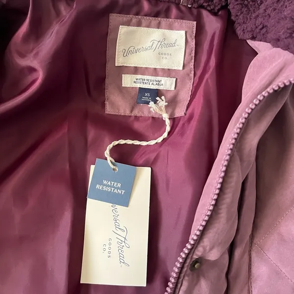 New Women’s Target Quilted Puffer Jacket - Image 4