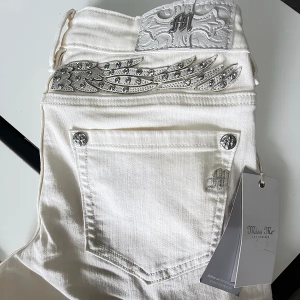 NWT Miss Me Low-Rise Cargo Wide Leg Jeans - Off White Angel Wings ✨ Size 27x30 - Image 11