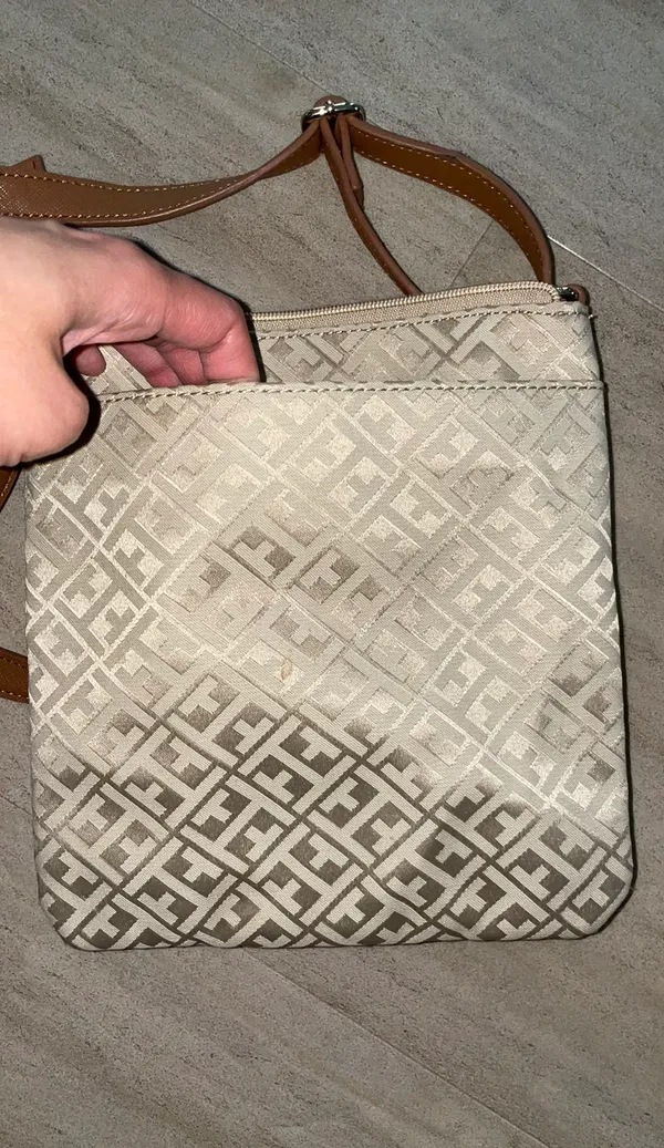 Tommy Hilfiger Purse - Image 4