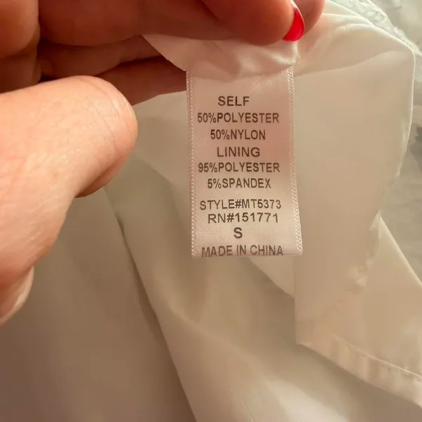 Altar'd State White Puff Sleeve Peplum Top Size S - Image 4